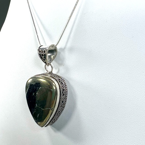 Pyrite “Fool’s Gold” 925 Pendant & Bracelet Gemstone Set - Picture 5 of 11